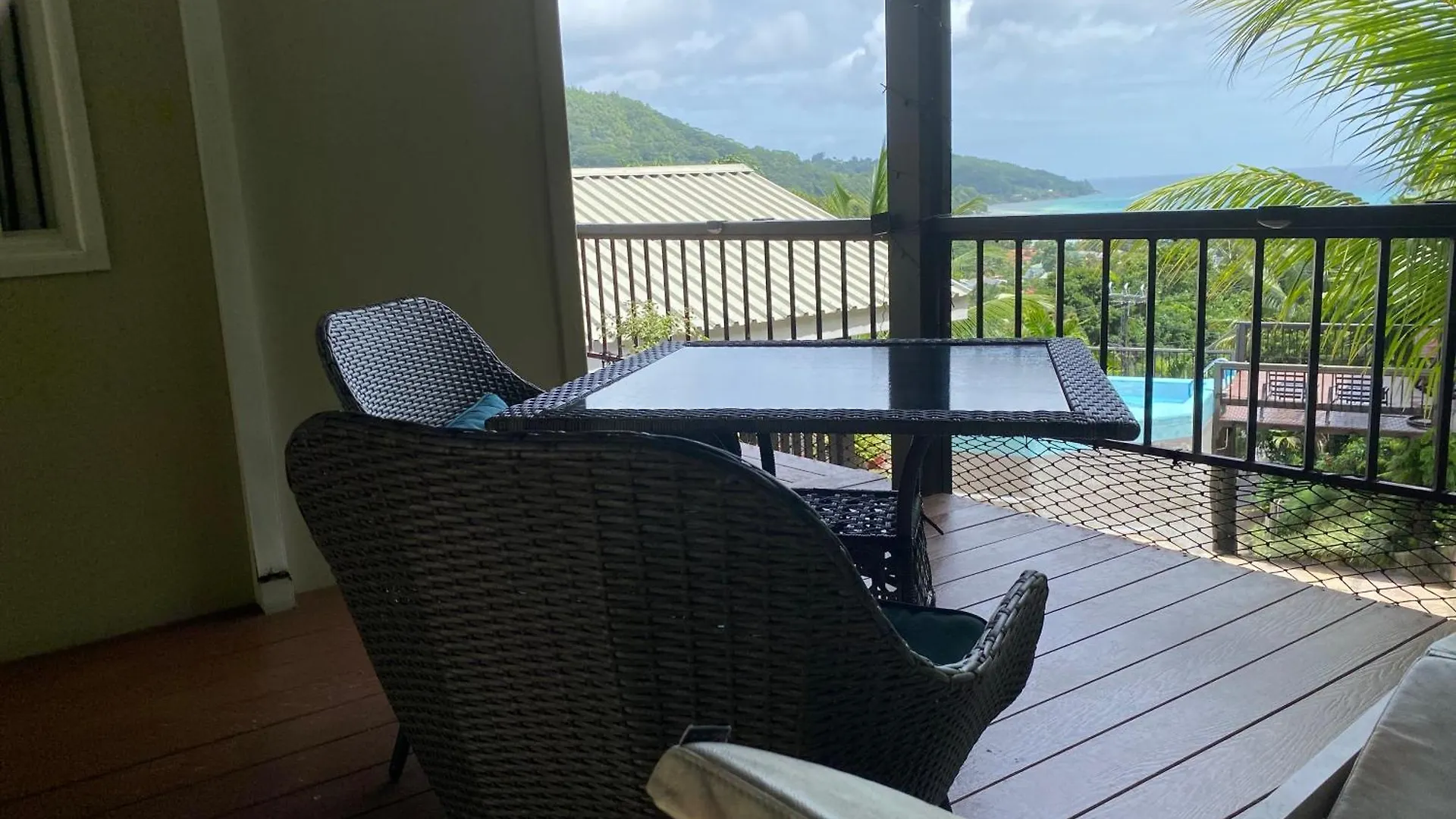 Stephna Residence Anse Boileau