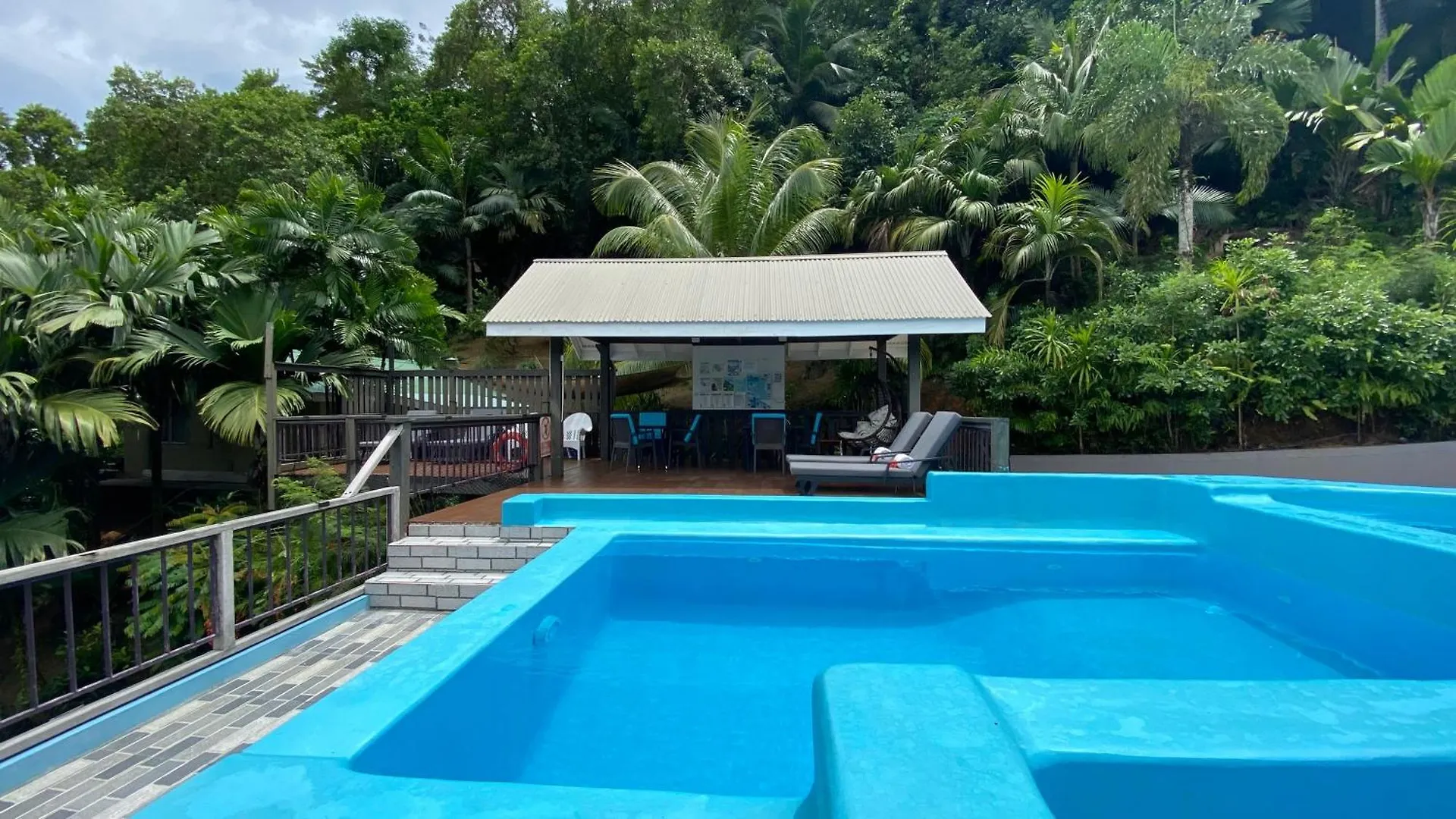 Stephna Residence Anse Boileau